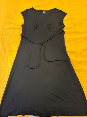 Vintage Gap black dress